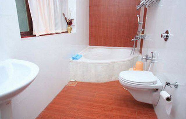 Bluemoon Guest House, Guwahati 4